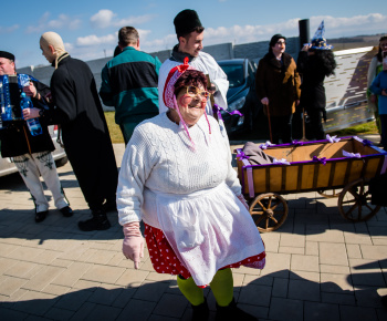 clanky / Pochovávanie basy 2025 - foto