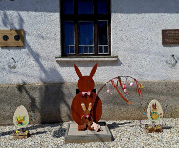 Aktuality / Veľkonočná výzdoba v našej obci - foto